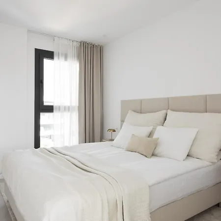 Stylish Luxury With Terrace In Higueron Apartment Fuengirola