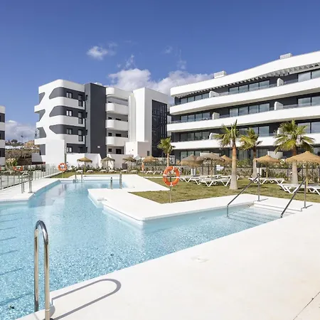 Apartment Stylish Luxury With Terrace In Higueron Fuengirola