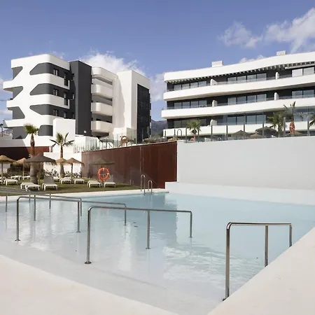 Stylish Luxury With Terrace In Higueron Fuengirola