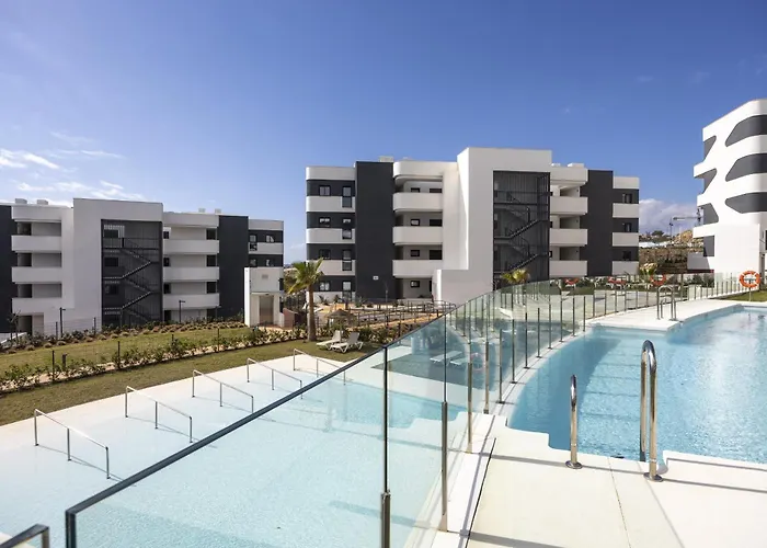 Stylish Luxury With Terrace In Higueron Fuengirola