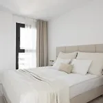 Stylish Luxury With Terrace In Higueron アパート フエンヒロラ