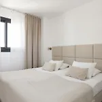 Stylish Luxury With Terrace In Higueron *
