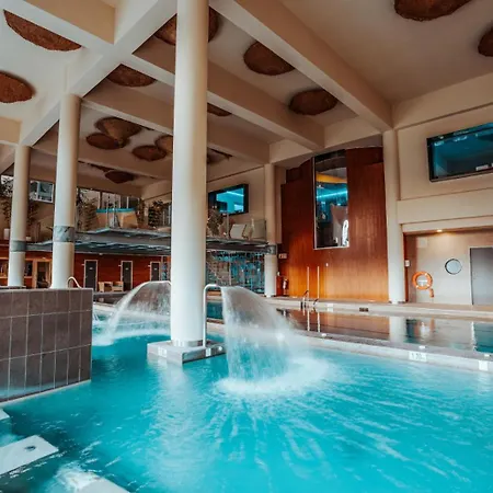 Stylish Luxury With Terrace In Higueron Appartement