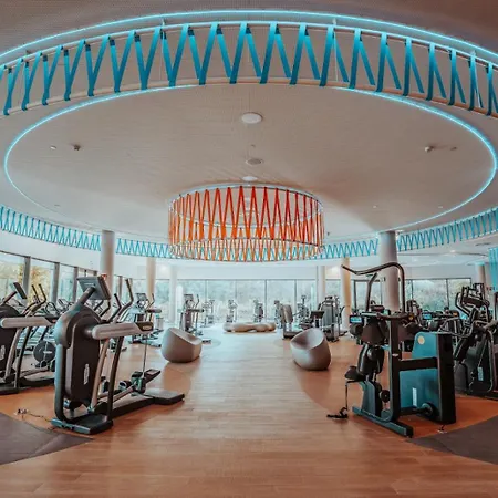 Stylish Luxury With Terrace In Higueron *