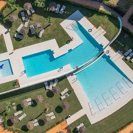 Stylish Luxury With Terrace In Higueron Fuengirola