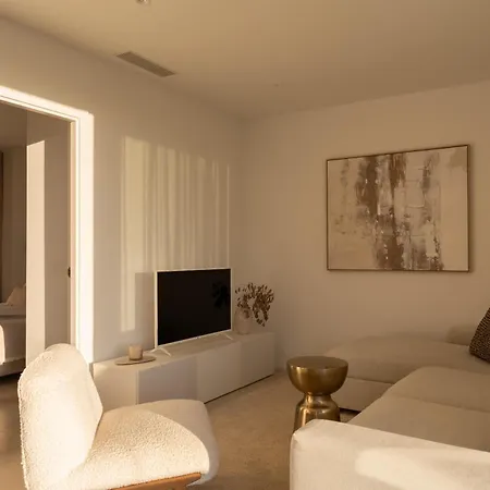 Stylish Luxury With Terrace In Higueron *