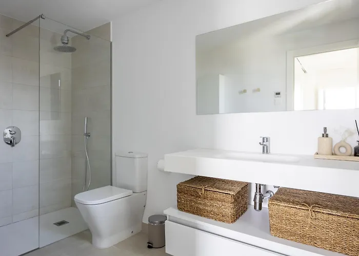 Stylish Luxury With Terrace In Higueron