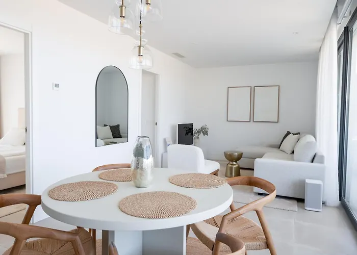 Stylish Luxury With Terrace In Higueron Lägenhet *