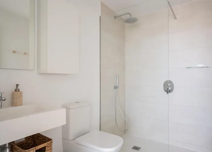 Stylish Luxury With Terrace In Higueron