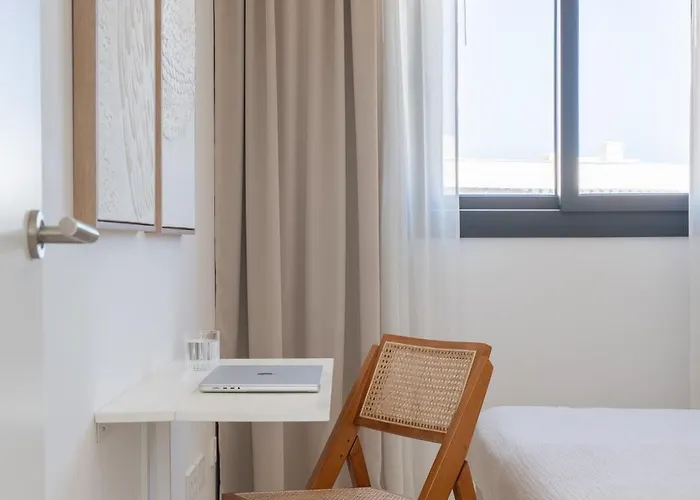 Stylish Luxury With Terrace In Higueron Appartement