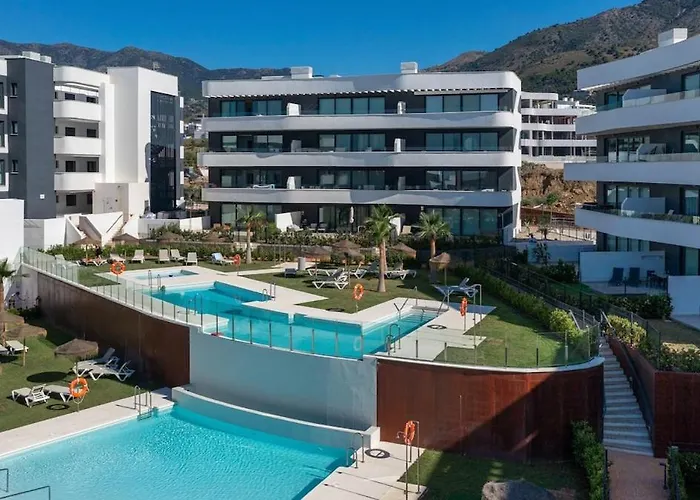 Appartement Stylish Luxury With Terrace In Higueron