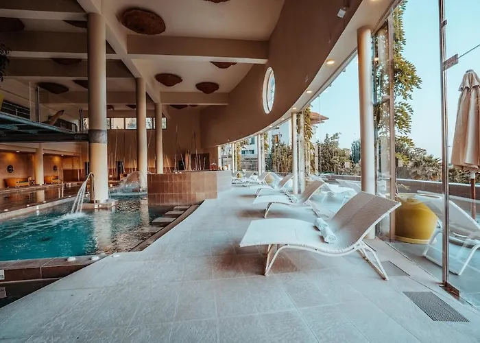 Stylish Luxury With Terrace In Higueron Fuengirola