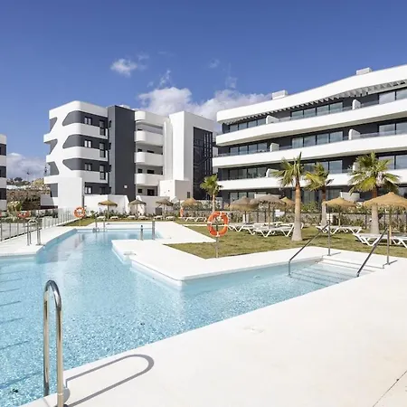 Stylish Luxury With Terrace In Higueron