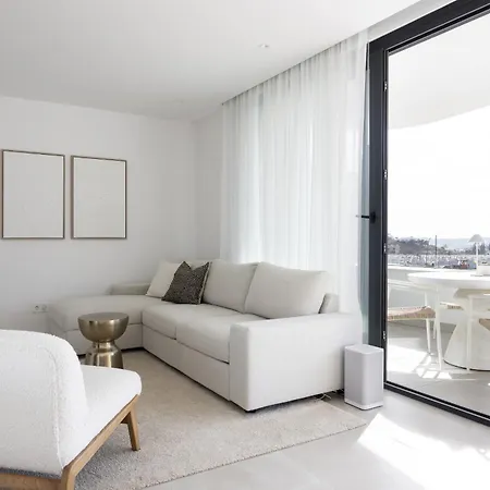 Apartment Stylish Luxury With Terrace In Higueron Fuengirola