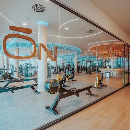 Stylish Luxury With Terrace In Higueron * Fuengirola